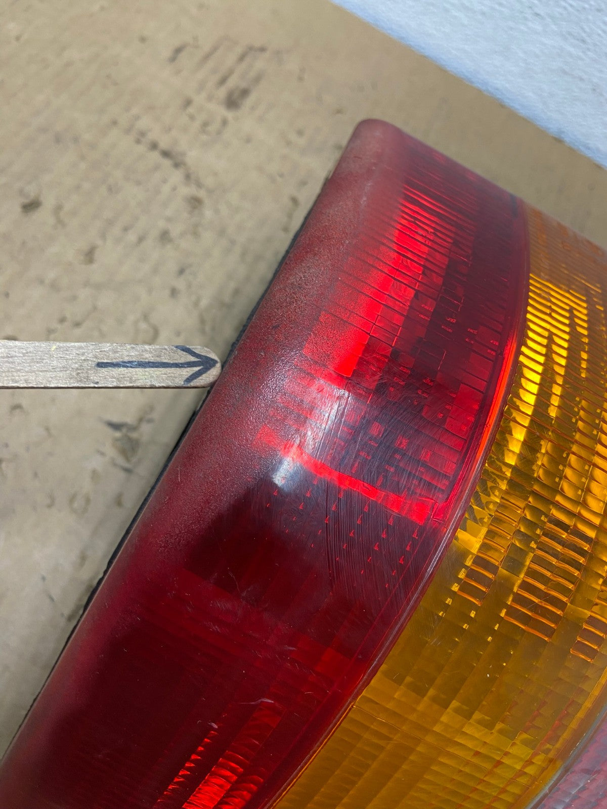 1993-1998 Jeep Grand Cherokee ZJ Right Passenger Side Rh Tail Light AC8275 LK4