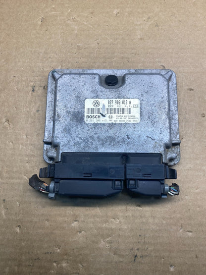 2000 Volkswagen Cabrio ECM Engine Control Unit ECU AF6626 DG0