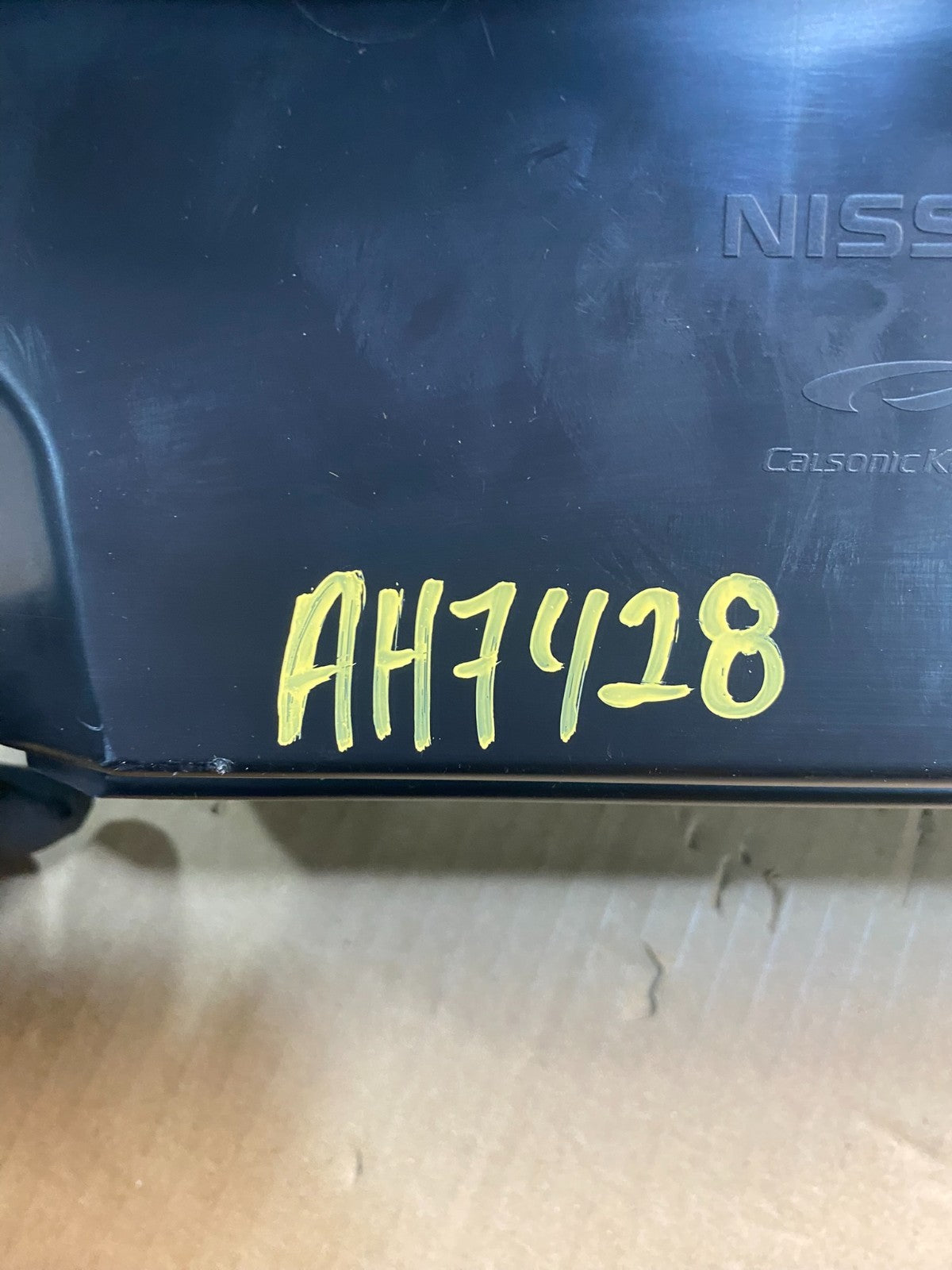 2017 2018 2019 Nissan Rogue Glove Box Compartment AH7428 DG9