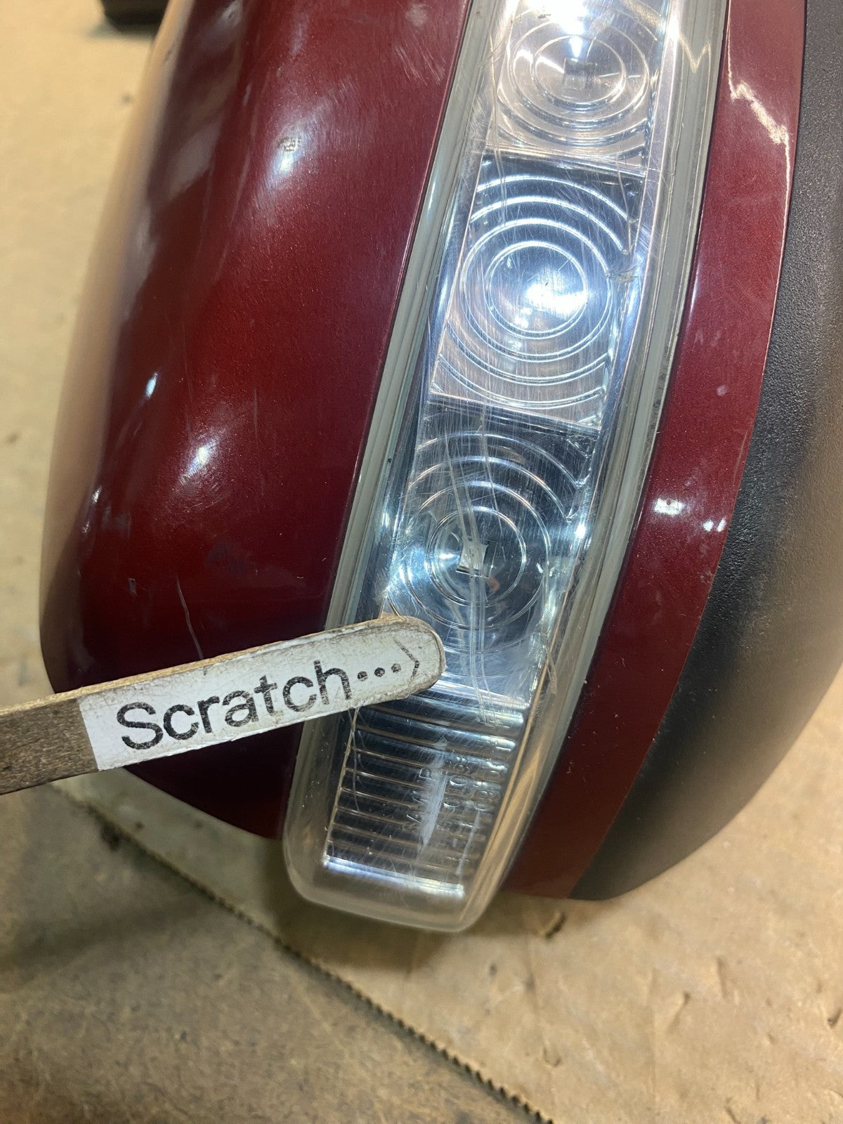 2011 to 2015 Kia Sorento Right Passenger Door Mirror Turn Signal AA2980 MS7