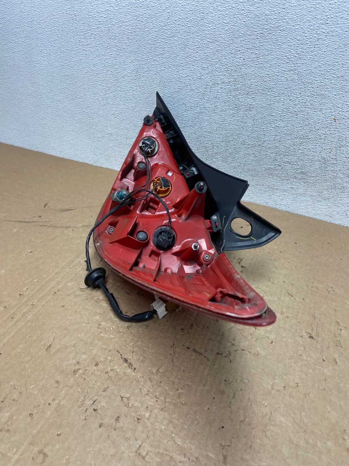 2007 - 2012 Nissan Versa Hatchback Left Driver Side Lh Tail Light AG1273 LK9