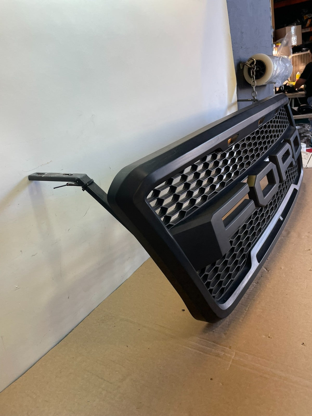 2004 to 2008 Ford F150 Raptor Style Front Upper Grille Grill Black AH0351 DG2