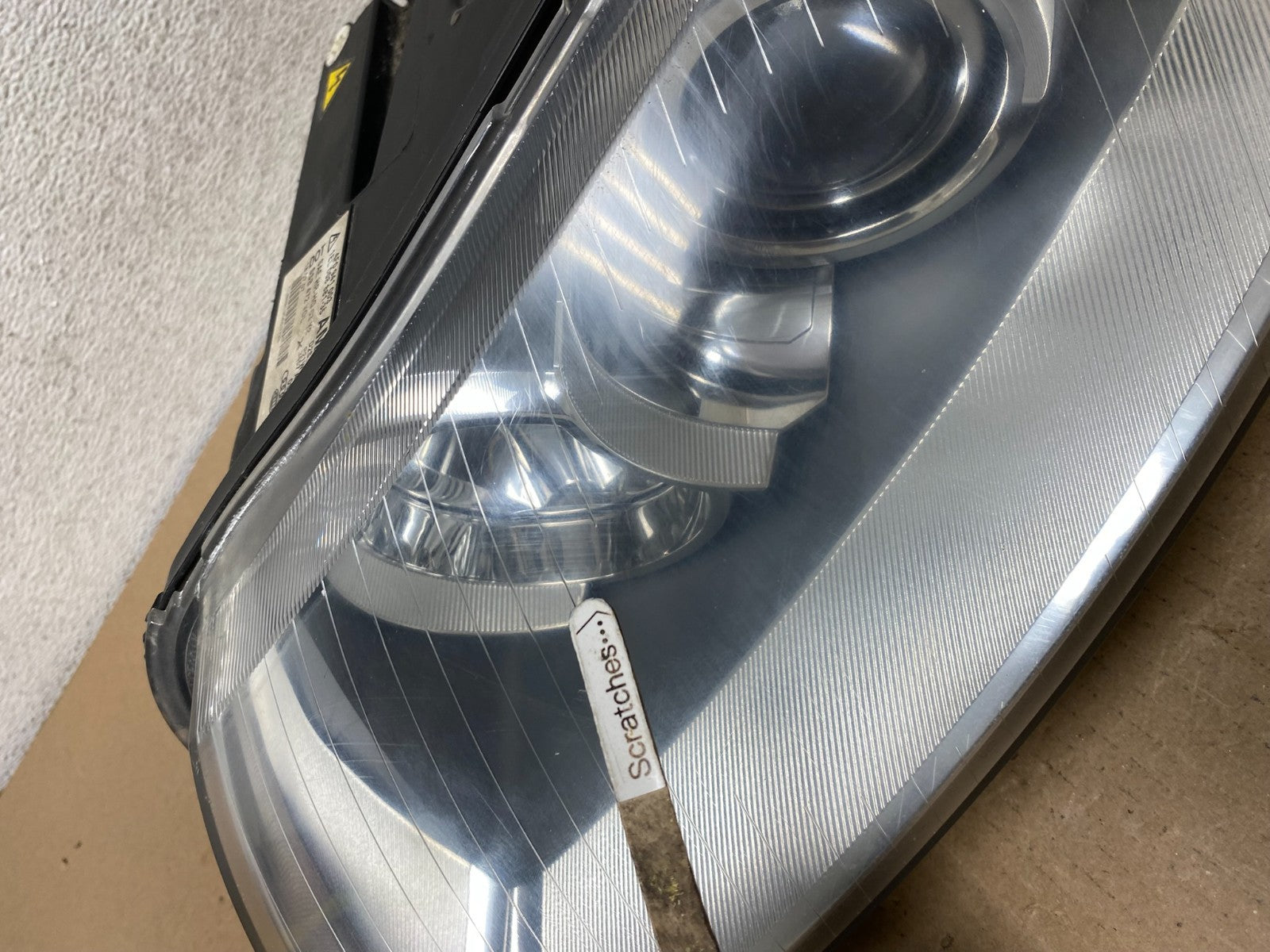 2005 to 2008 Audi A6 Left Driver Side Headlight Xenon HID AF3099 DW3