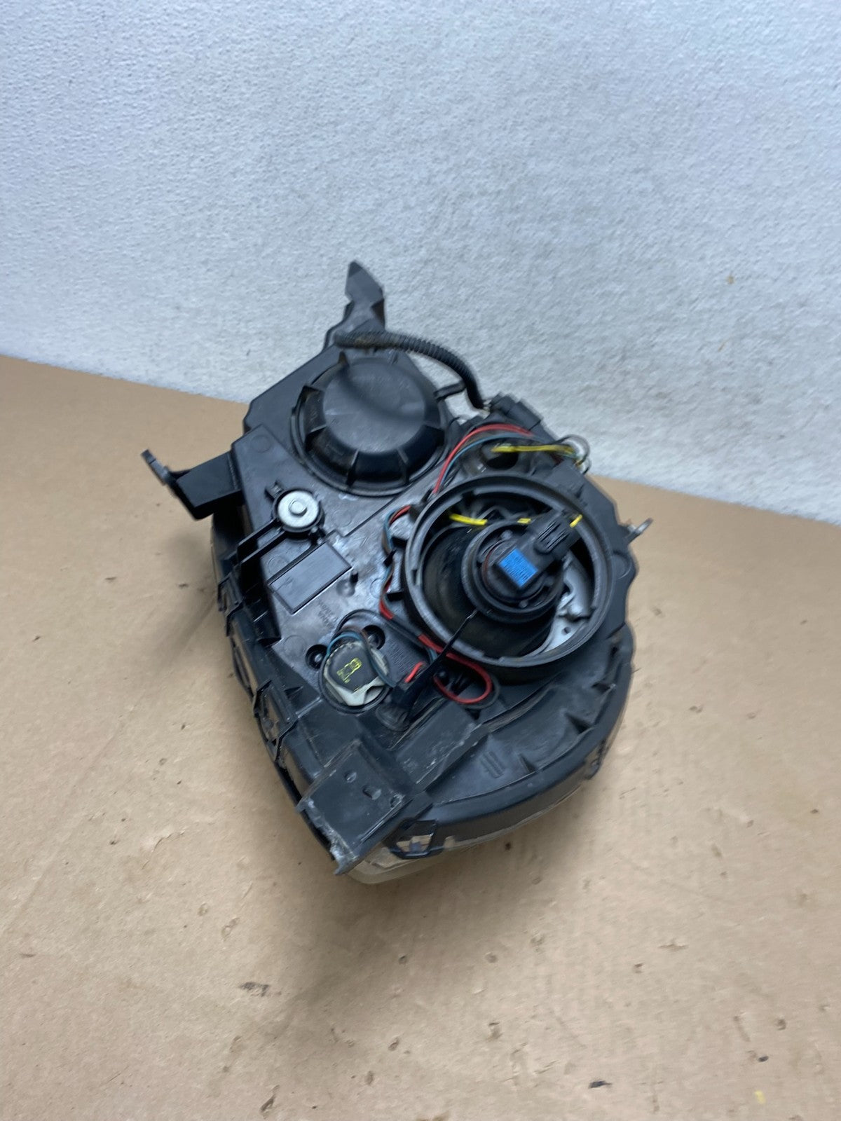 2016-2018 Chevrolet Equinox Left Driver LH Halogen Headlight AG6752 DW10