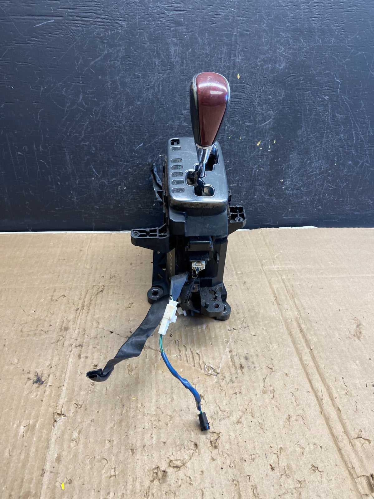 2002 to 2006 Lexus ES300 Center Console Shift Shifter AE2065 DG0