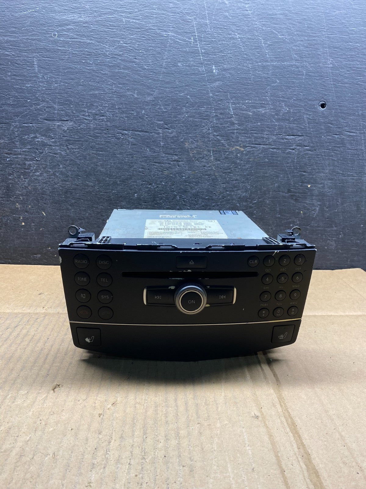 2008-2011 Mercedes W204 C300 C350 Navi Command Radio DVD CD Audio ai9946 DG0