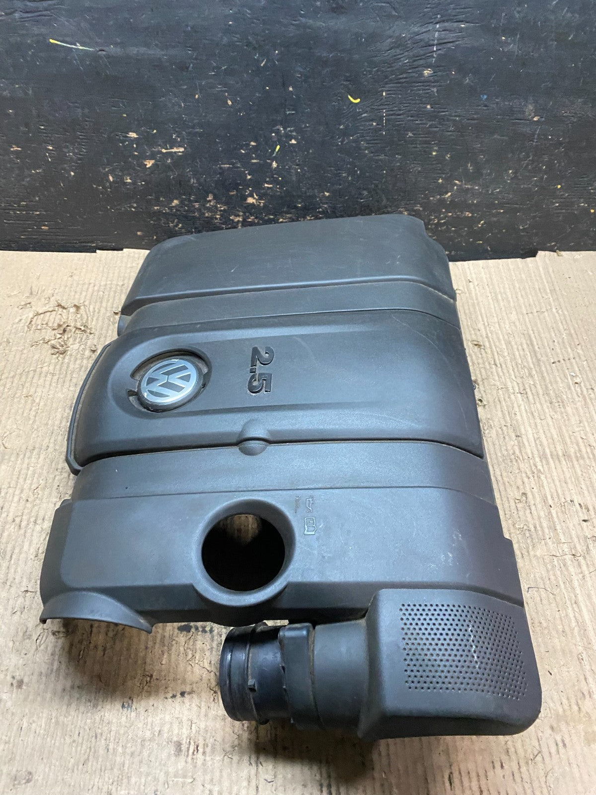 2005 - 2008 Volkswagen Jetta Beetle 2.5L Passat Engine Cover 07k129601G V4258 DG2