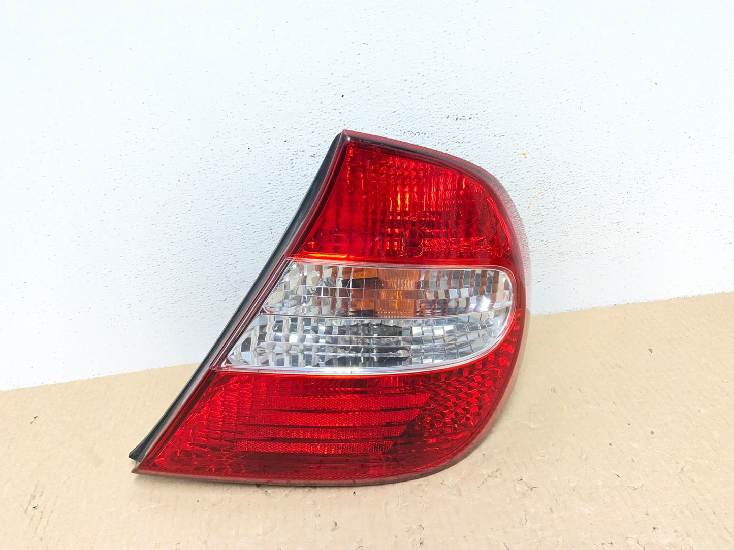 2002 2003 2004 Toyota Camry Tail Light Right Passenger Rh Side AE9712 LK0