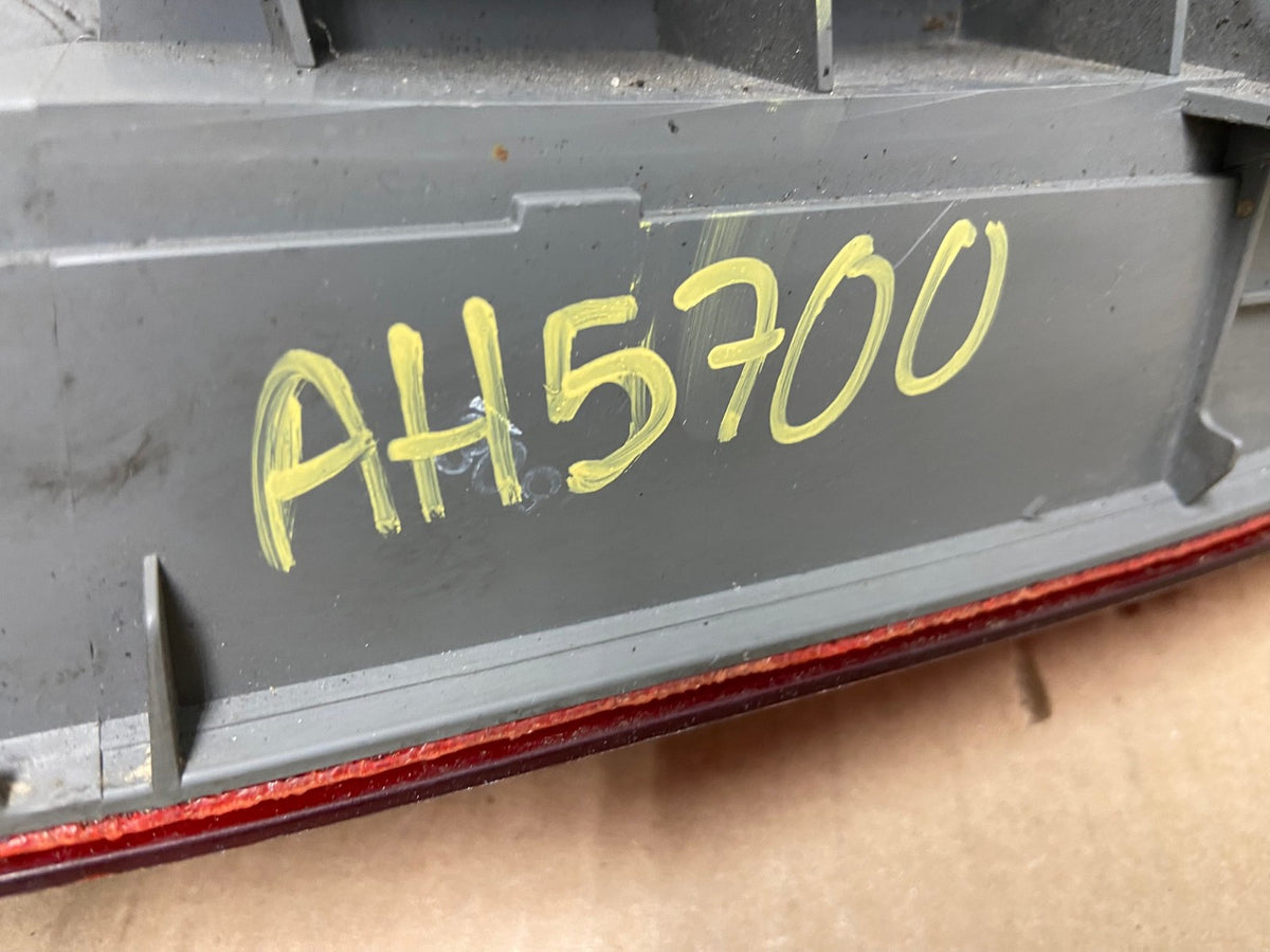 2006 - 2007 Honda Accord Left Driver Lh Side Tail light AH5700 LK6