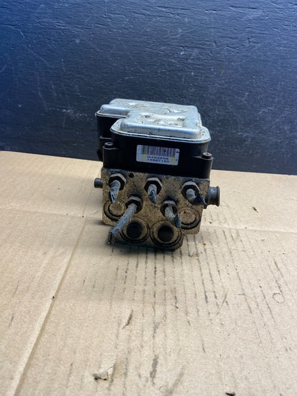 2003 - 2005 Chevrolet Silverado GMC Sierra ABS Anti-Lock Brake Module AD1786 DG1