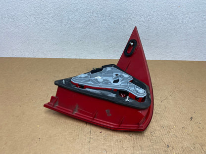 2005-2007 Mercedes-Benz C 230 W203 C-Class Right Passenger Tail Light AC3654 LK3
