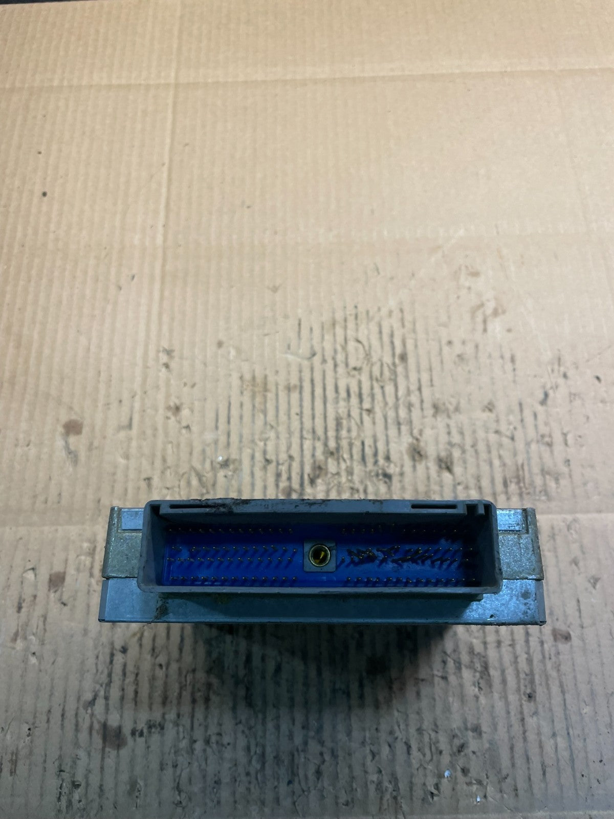 1997 1998 Ford F150 F250 Engine Control Unit ECU Computer Module x8812 DG1