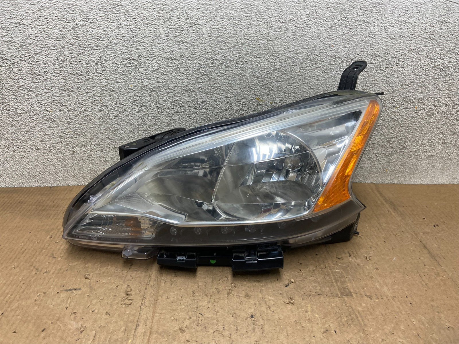 2013 - 2015 Nissan Sentra W/LED Halogen Left Driver LH Headlight AA8239 DW0
