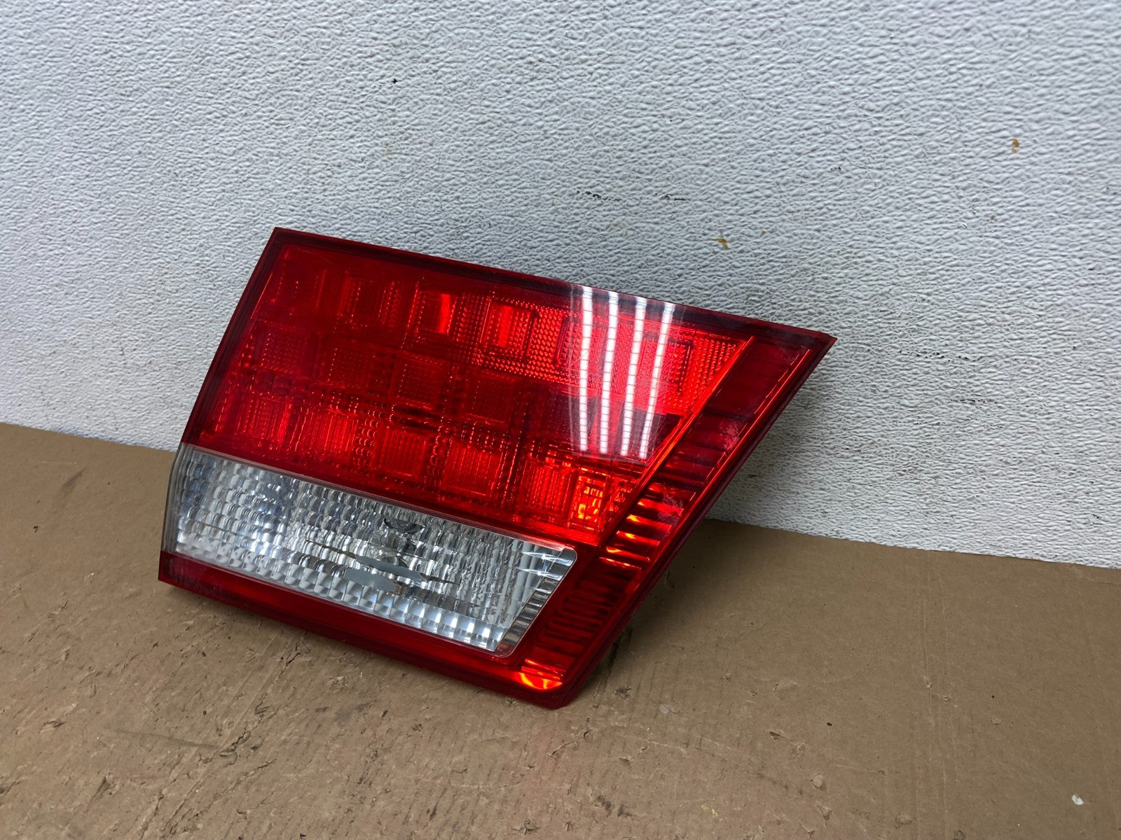 2005 2006 2007 Honda Odyssey Inner Right Passenger RH Tail Light AD8251 DW1