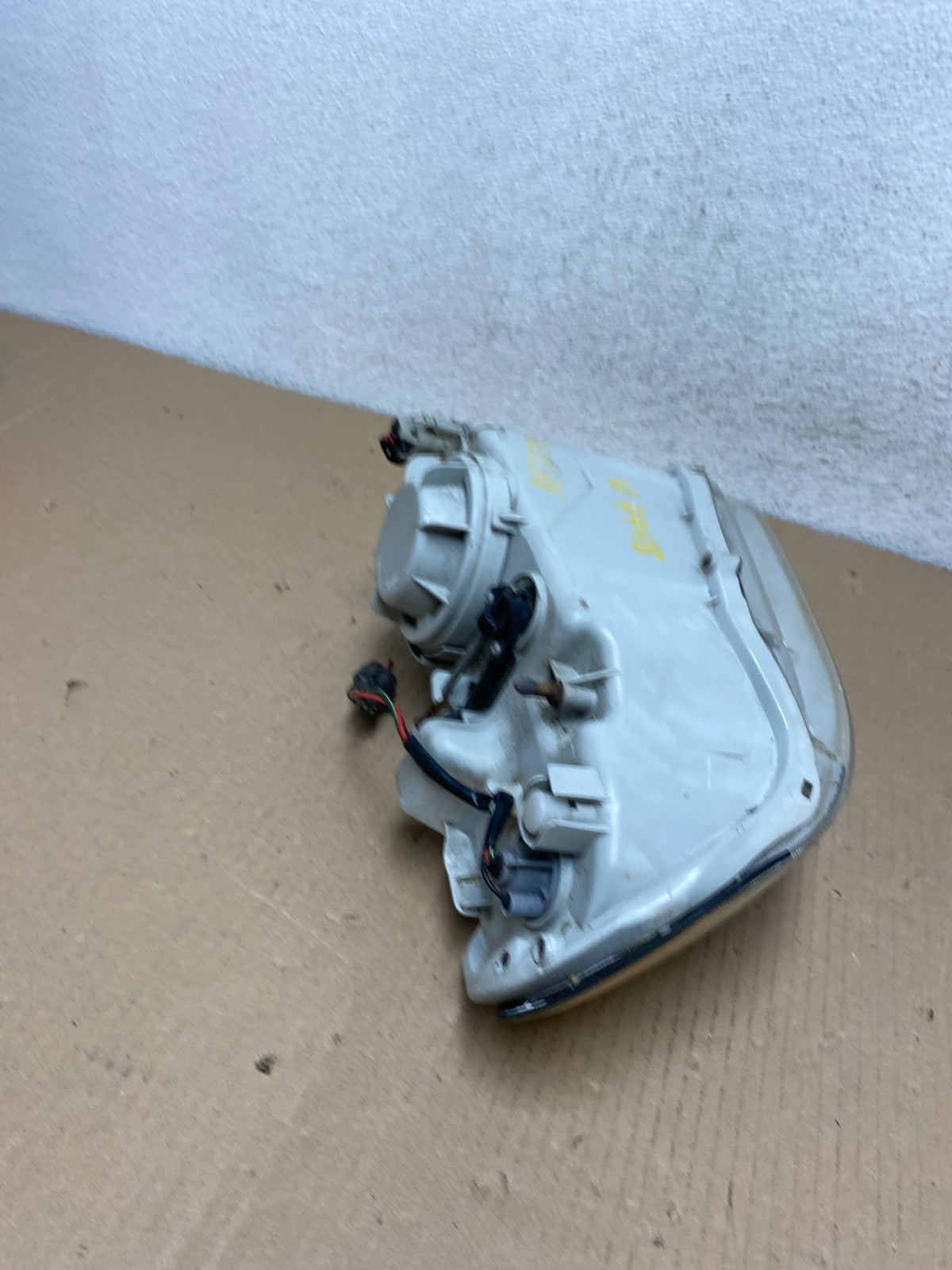 1998 to 2001 Kia Sephia Left Driver LH Halogen Headlight AF3089 DG8