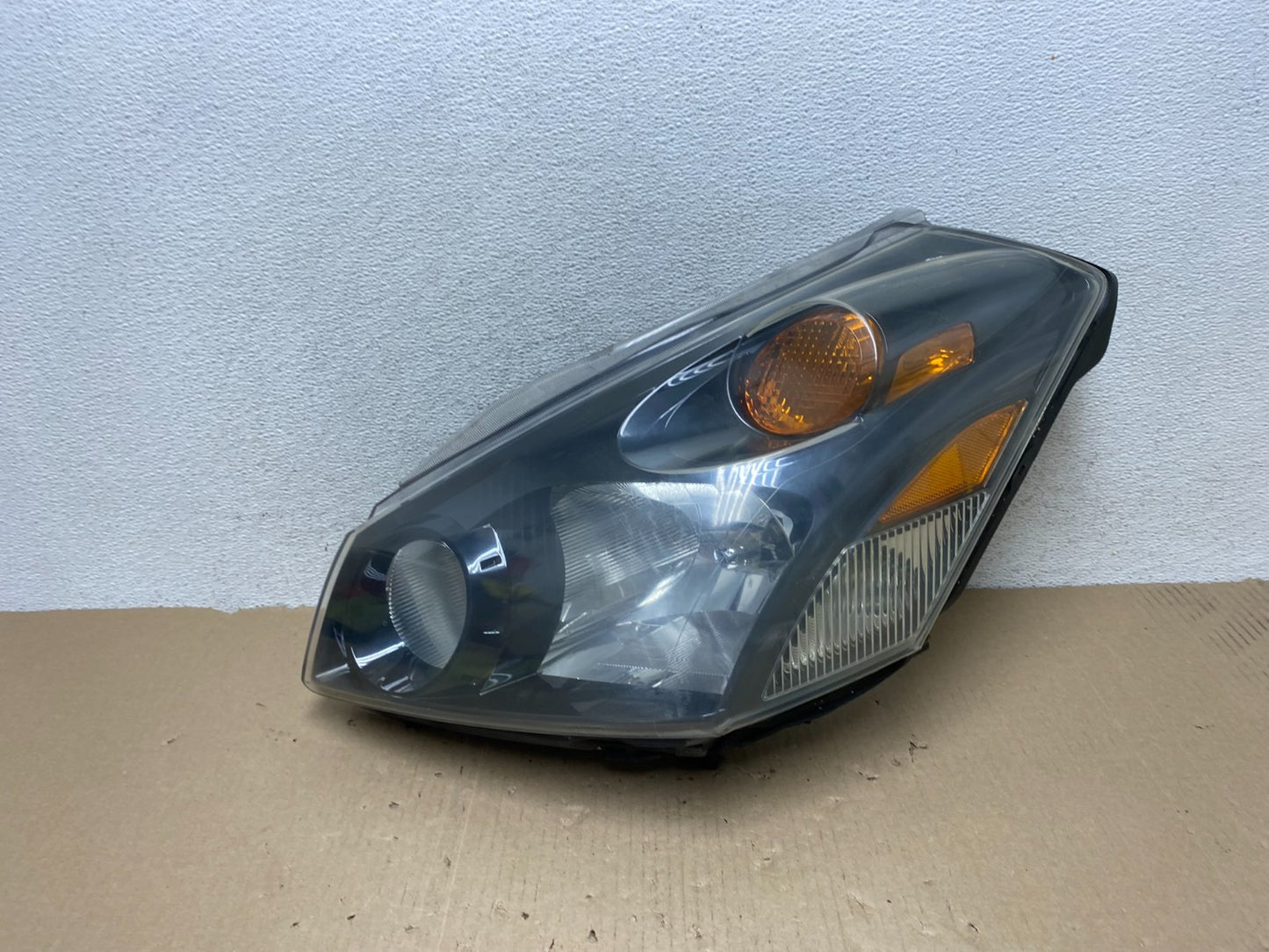 2004 to 2009 Nissan Quest Left Driver LH Black Headlight AG6889 DW0