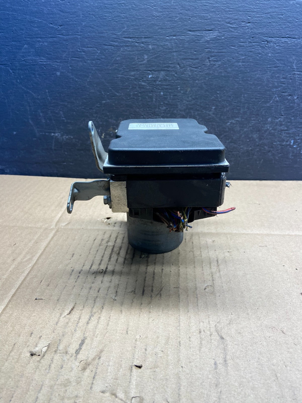2007 to 2013 BMW 328i ABS Anti-Lock Brake Pump 3451 6780161-01 AD1788 DG3