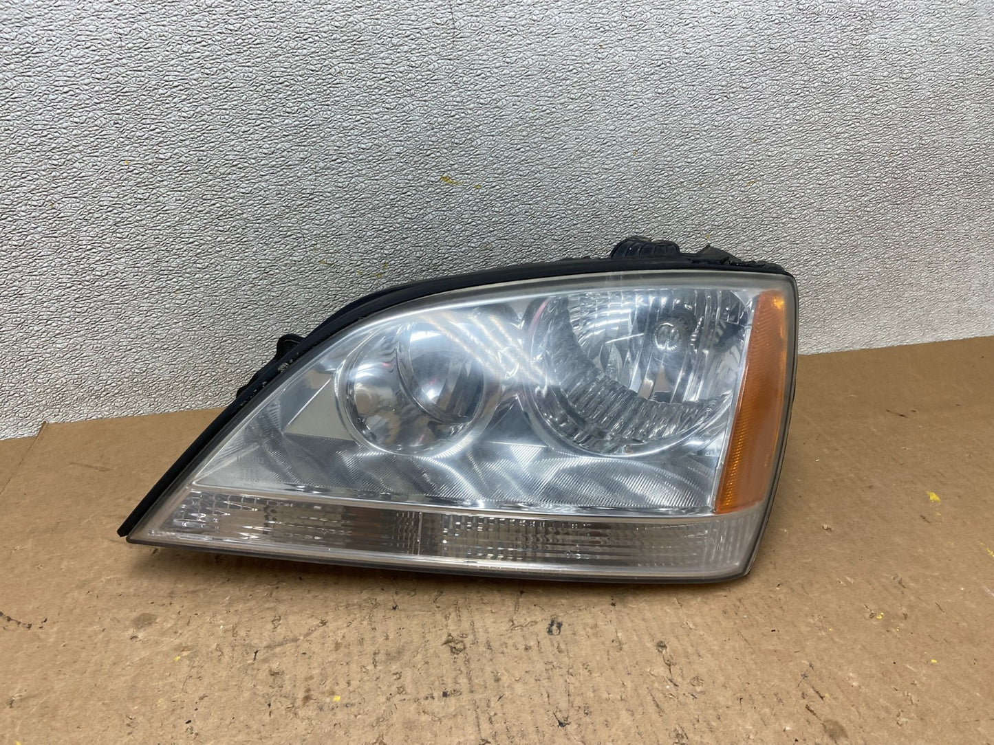 2004 2005 2006 Kia Sorento Left Driver Lh Side Headlight Halogen Oem Z8081 DW0