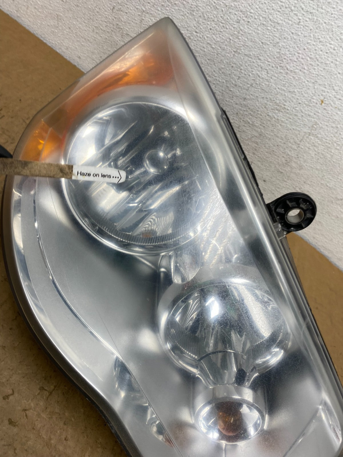 2011 to 2016 Chrysler Town and Country Right Passenger Headlight AD0655 DW4
