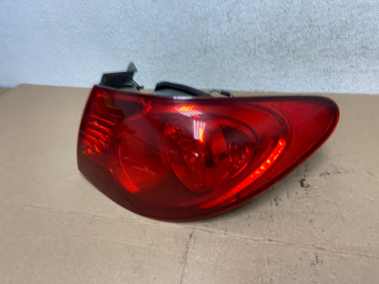 2007 to 2010 Hyundai Elantra Sedan Right Passenger Side Tail Light AF4444 LK1