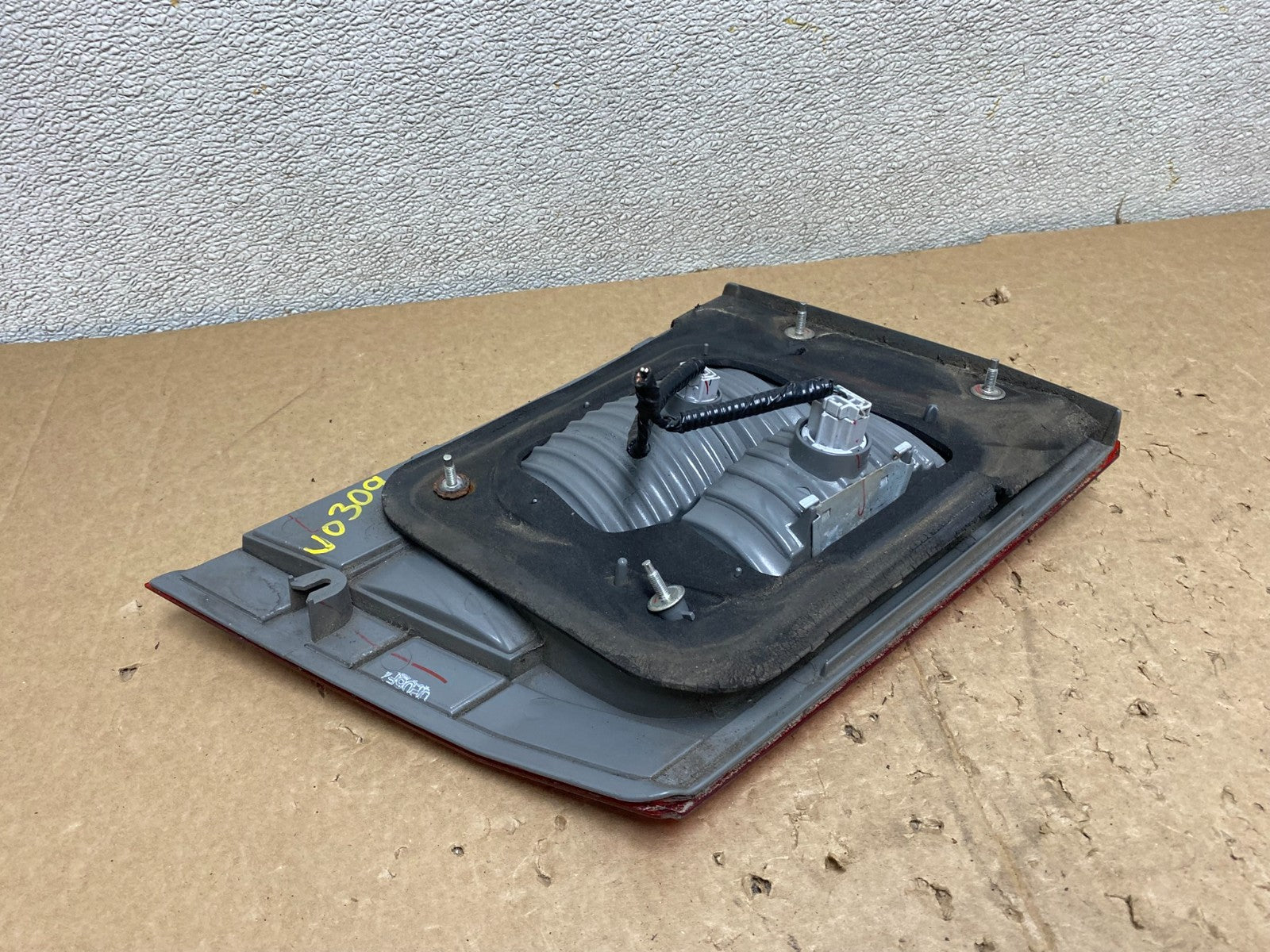 2005 2006 2007 Honda Odyssey Inner Right Passenger RH Tail Light V0309 DW6