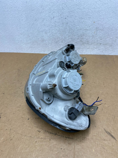 2002-2005 Hyundai Sonata Right Passenger Headlight Halogen AE4824 DW7