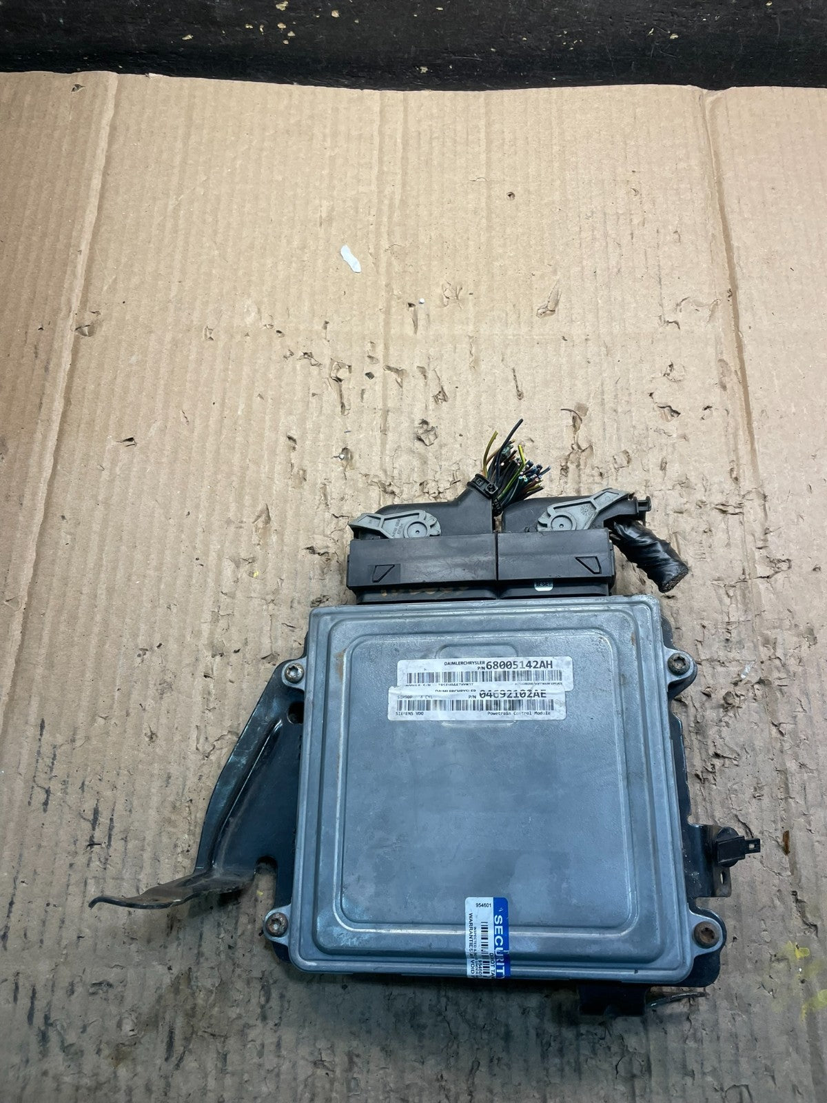 2007 to 2010 Dodge Avenger Sebring Engine Control Unit ECU X4192 DG0