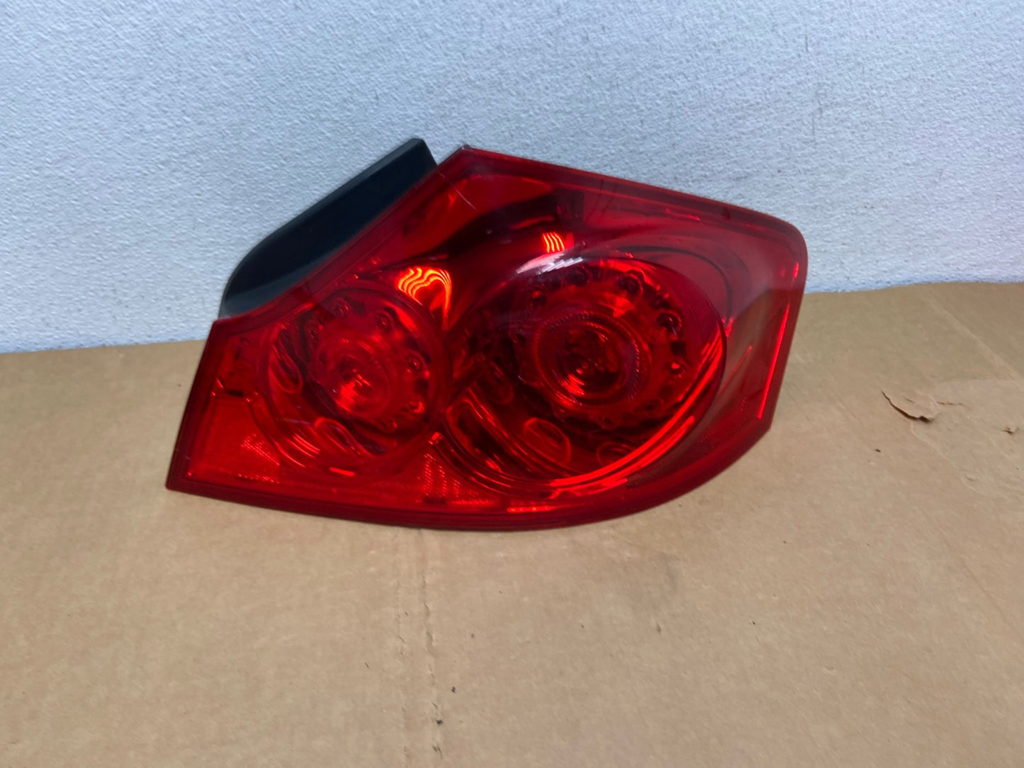 2007 to 2013 Infiniti G35 G37 Sedan Right Passenger Rh Tail Light AC8347 LK0