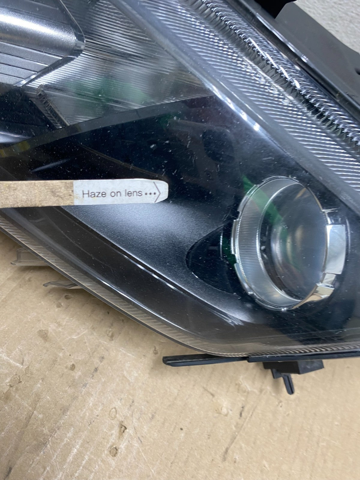 2010 2011 2012 Ford Fusion Left Driver LH Side Headlight Halogen AE7014 DW4