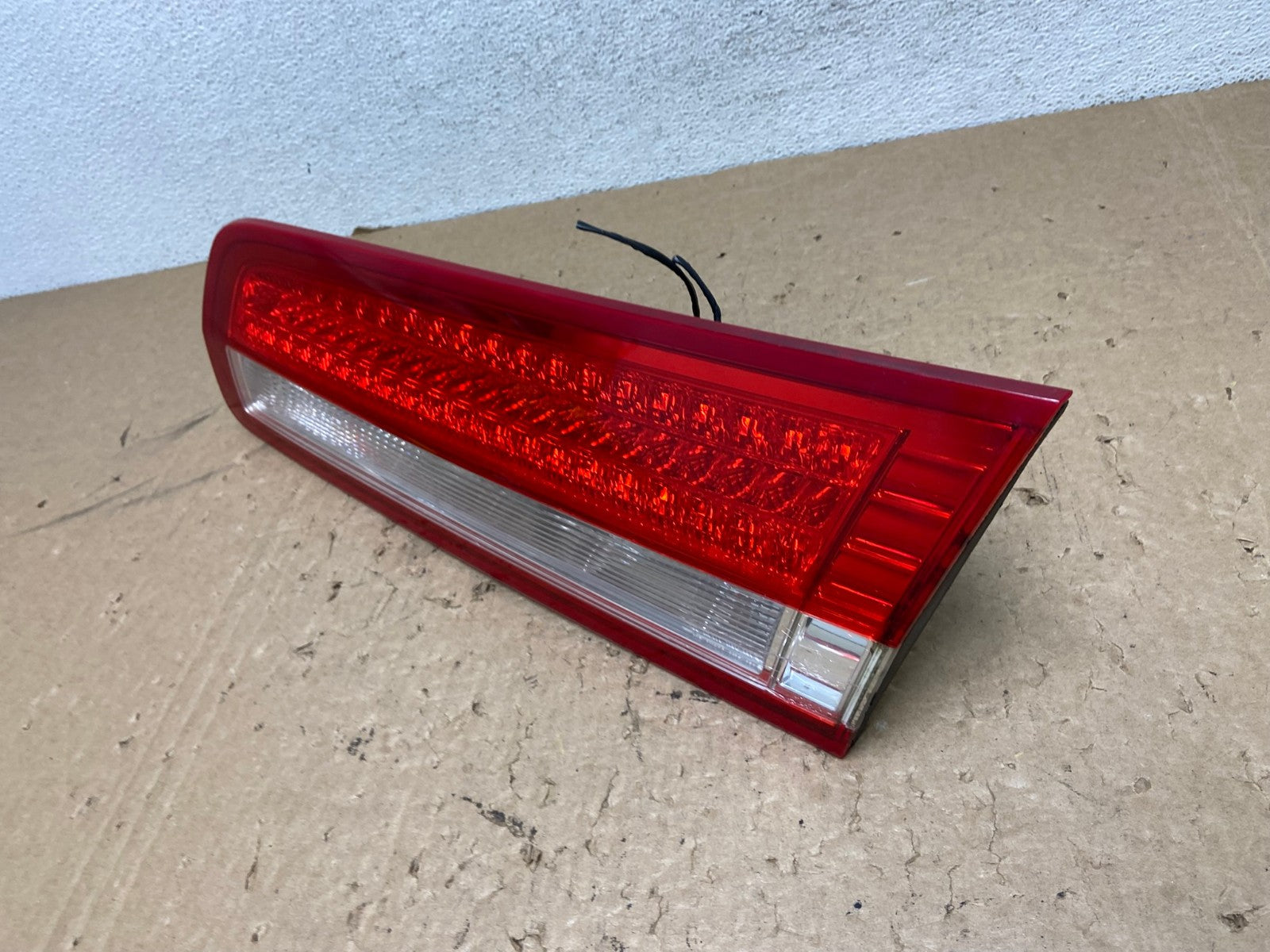 2010 2011 2012 Lincoln MKZ Right Passenger Side Tail Light Inner AG1375 LK1