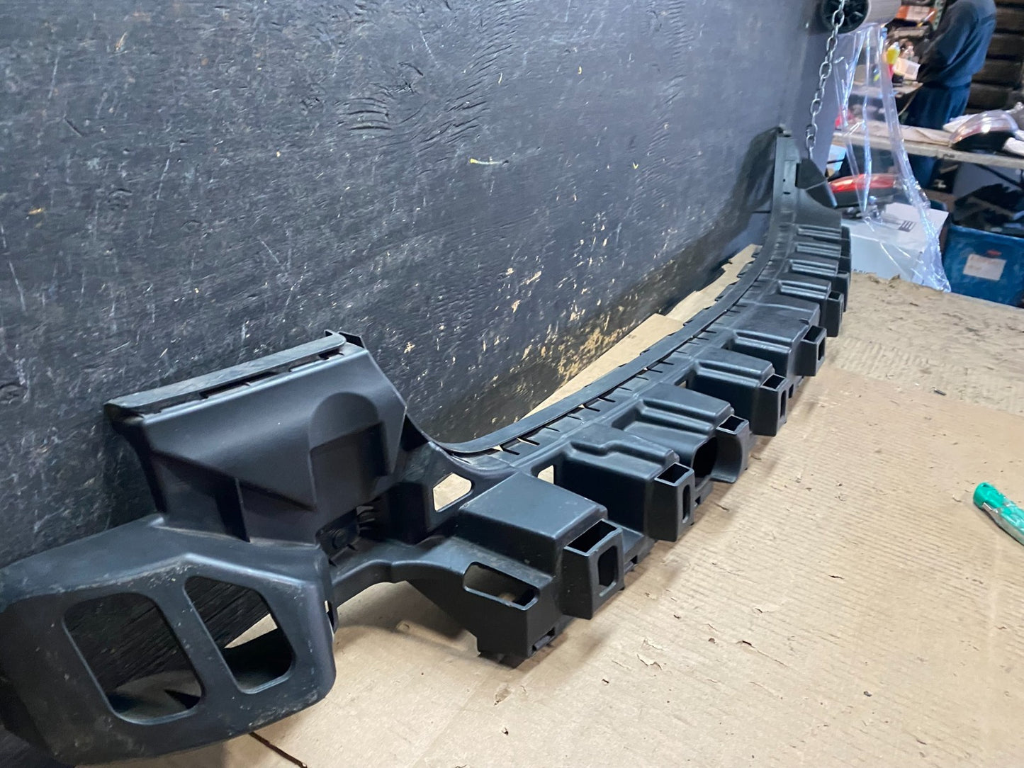 2006 2007 2008 Mercedes Benz ML350 ML550 Rear Bumper Support OEM W5788 DG2
