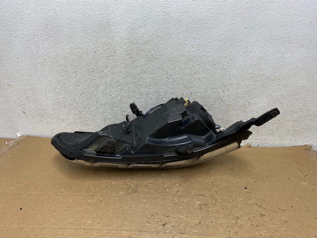 2016 - 2018 Chevrolet Malibu Left Driver LH Halogen Headlight AH9038 DW7