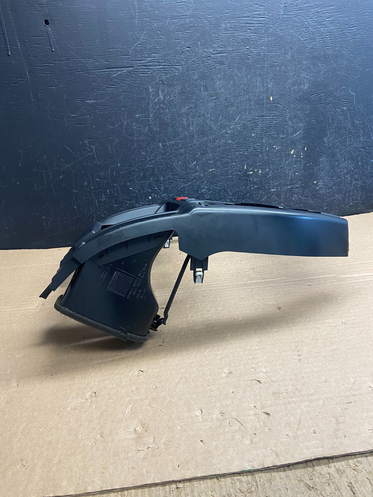 2008-2012 Land Rover LR2 Center Radio Climate Dash Air Vent Bezel AF2459 DG1