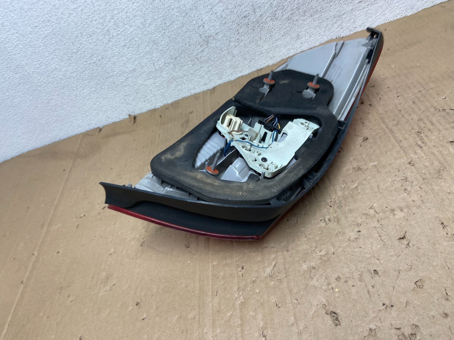 2007 - 2010 BMW M3 328i 335i Convertible Right Passenger Tail Light AE93665