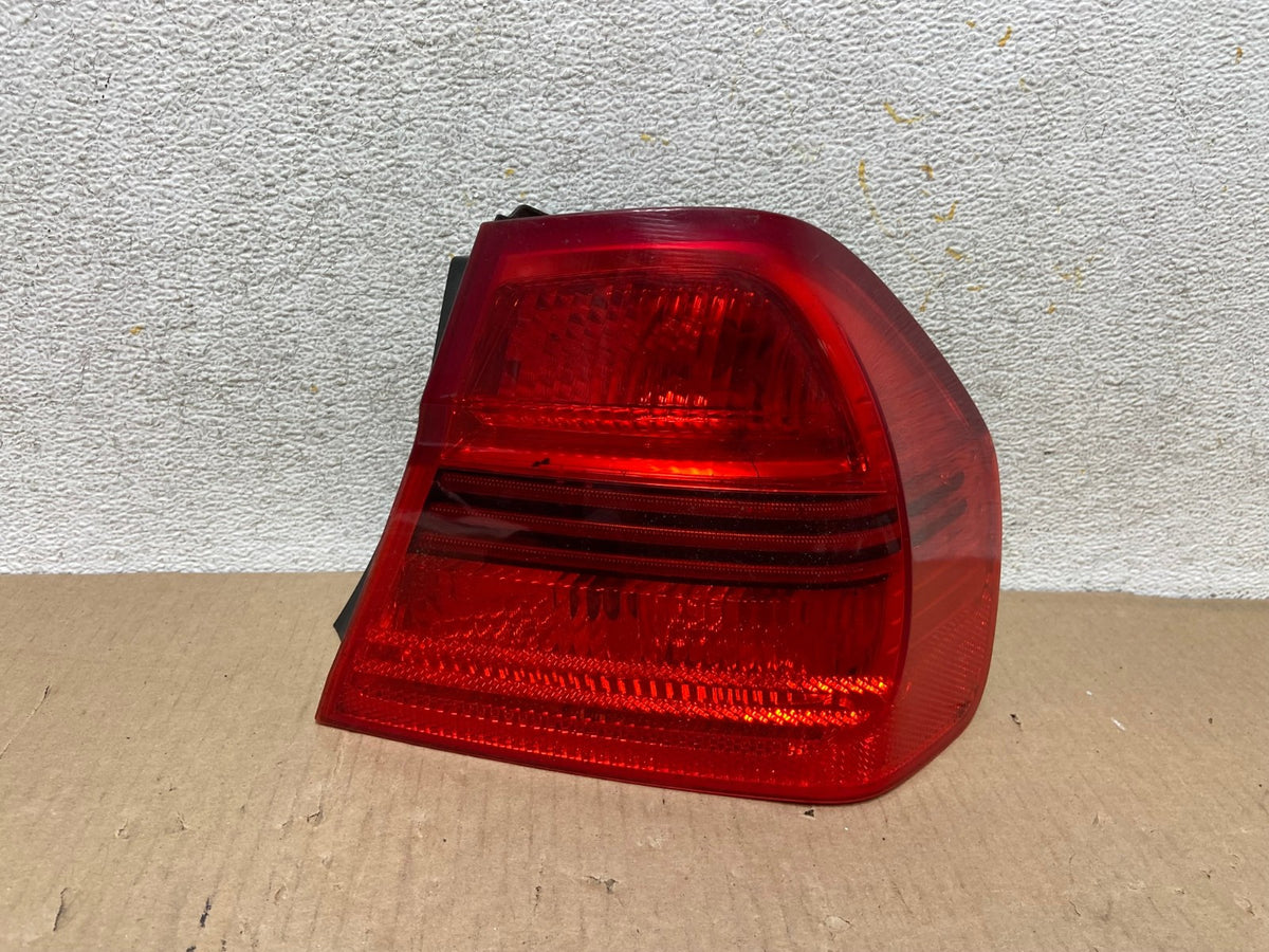 2006 2007 2008 Bmw 328i 3 Series Right Passenger Rh Side Tail Light AH5797 LK0