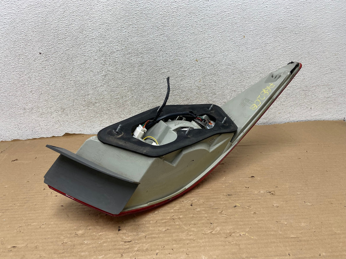 2011 2012 2013 Hyundai Sonata Right Passenger RH Tail Light AG8268 LK5