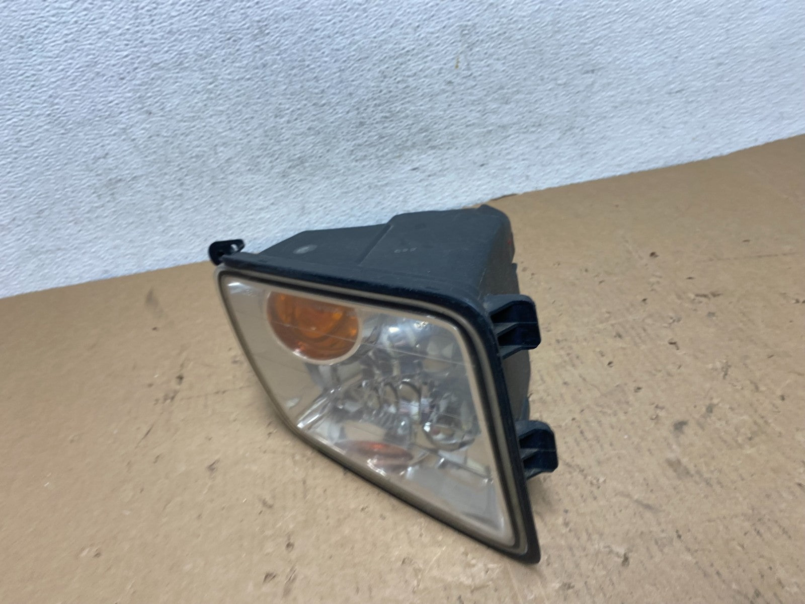 2004-2010 Infiniti QX56 Right Passenger RH Side Fog Light AD8063 DW1