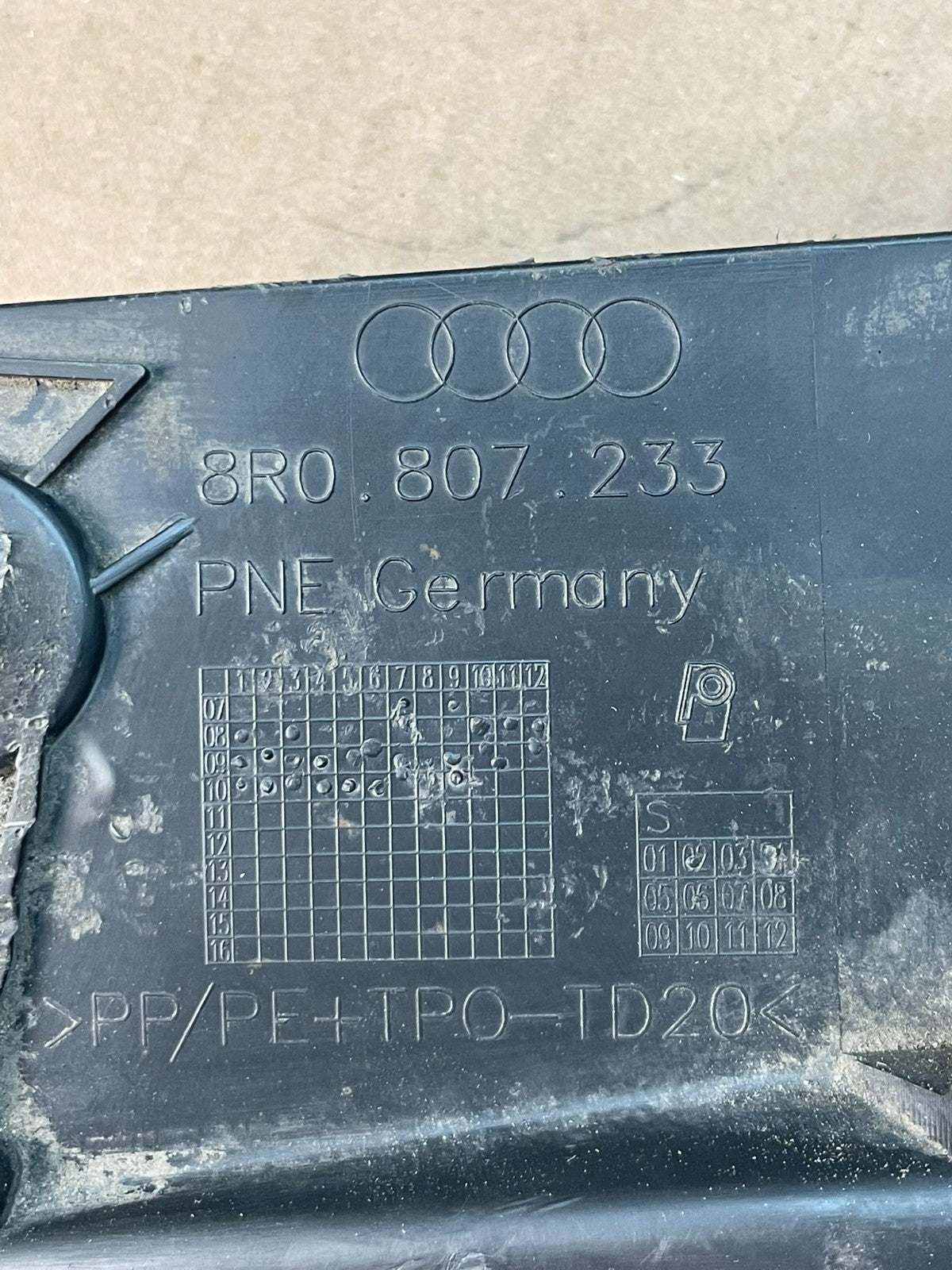 2013 to 2015 Audi Q5 Front Lower Engine Splash Shield Underbody Cover AD8293 DG4