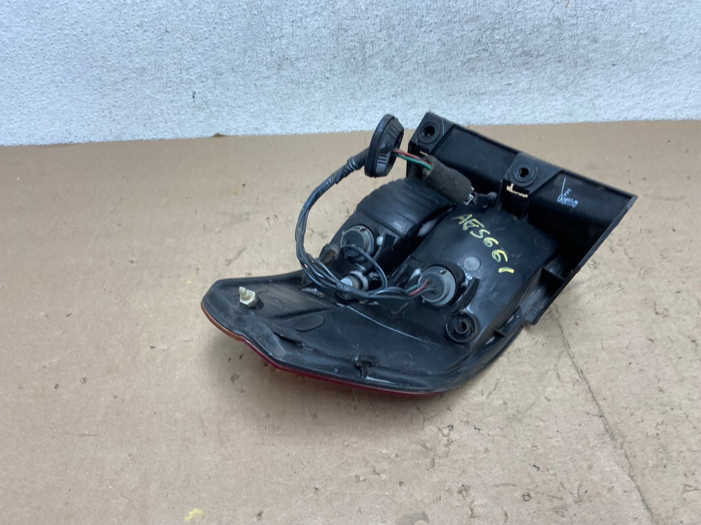 2002 2003 2004 Honda Odyssey Left Driver LH Side Tail Light AG5661 LK4