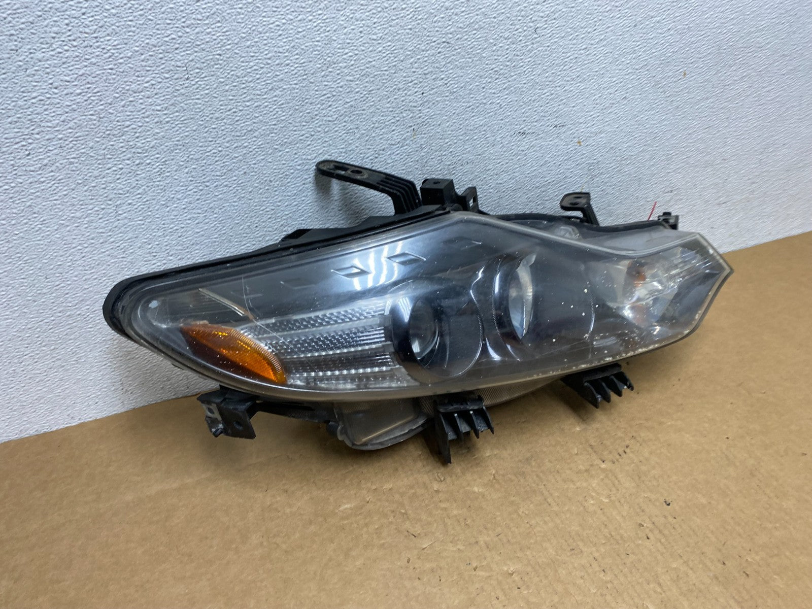 2011 to 2014 Nissan Murano Headlight Right Passenger Rh Halogen AD4564 DW2