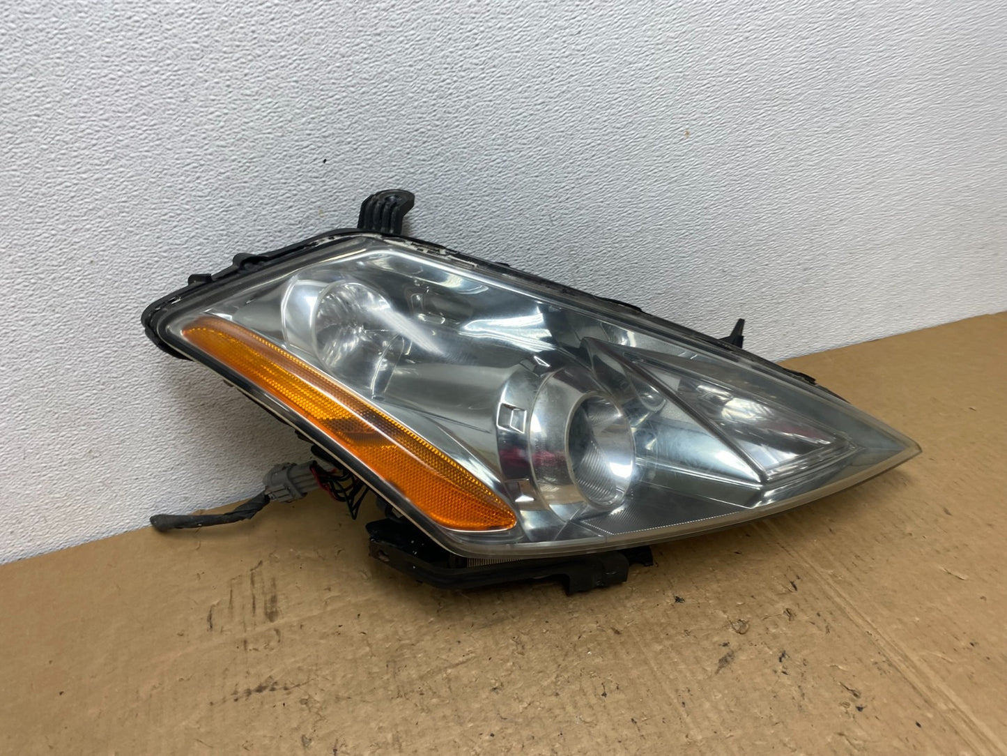 2003 to 2007 Nissan Murano Headlight Xenon HID Right Passenger AC8334 DW2