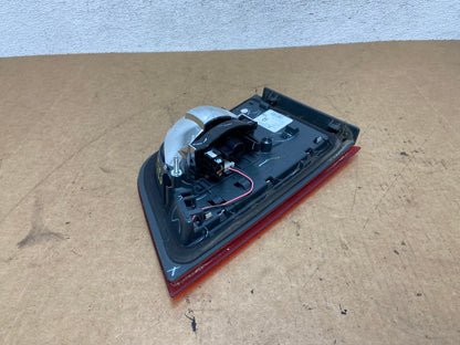 2011 2012 2013 Bmw X5 E70 Right Passenger RH Side Inner Tail Light AE3133 LK5