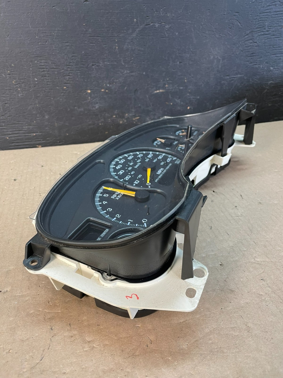 2002 GMC Yukon Speedometer Cluster Gauge AE3351 DG1