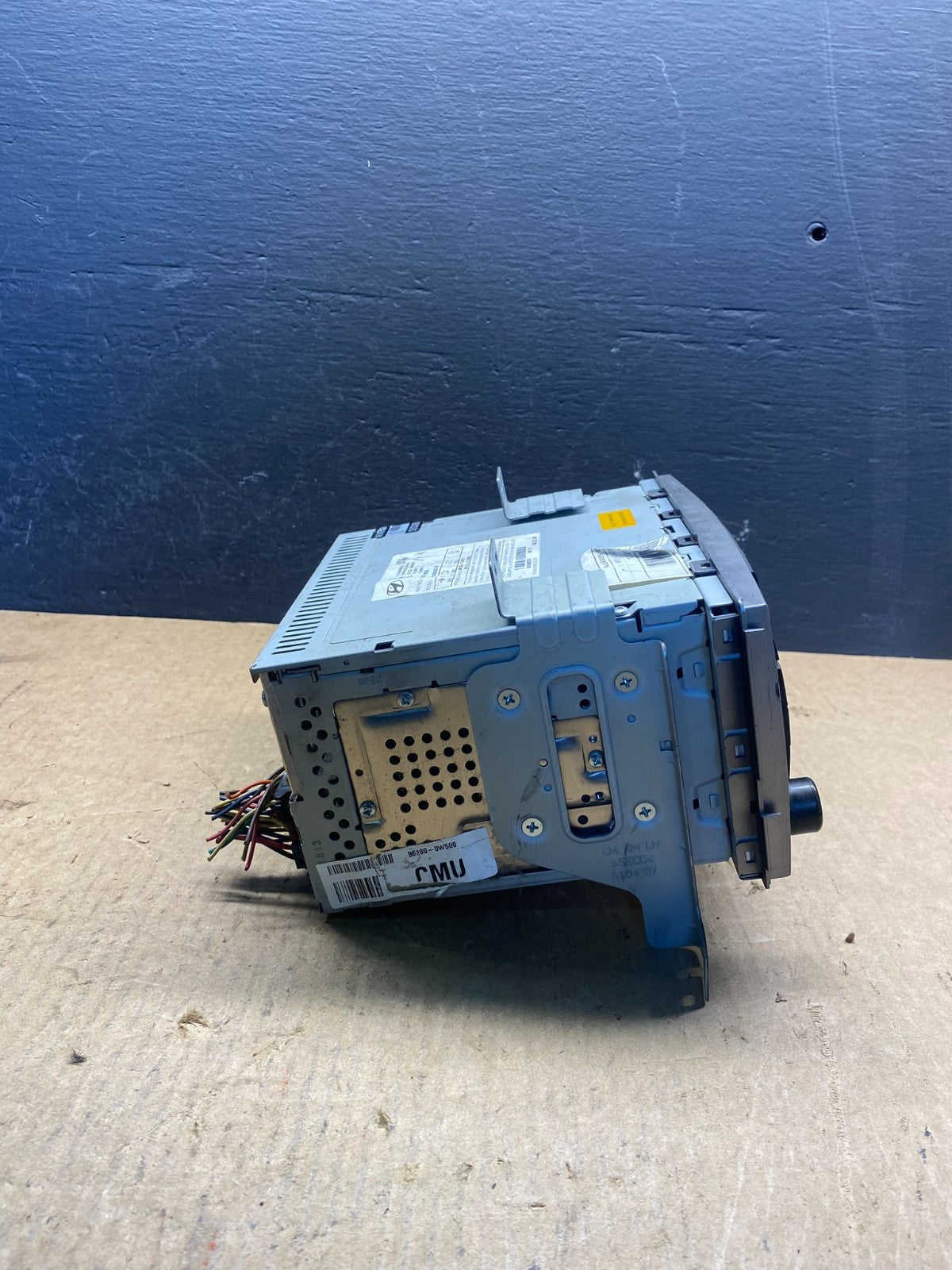 2010 to 2012 Hyundai Santa Fe AM/FM Radio CD Player AC7127 DG2