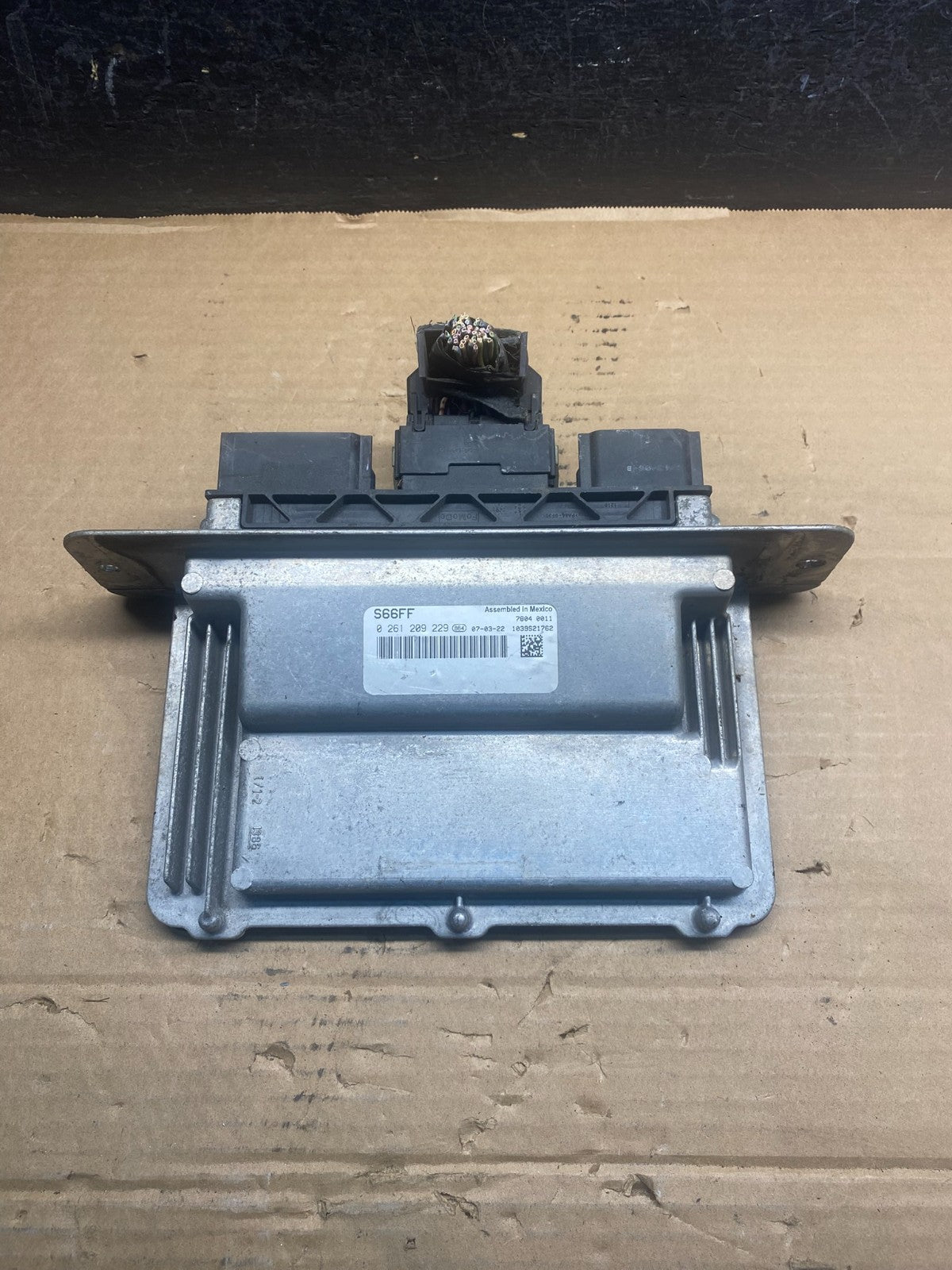 2007 to 2008 Lincoln Navigator Computer Engine Control ECU ECM Module ad7643 DG0