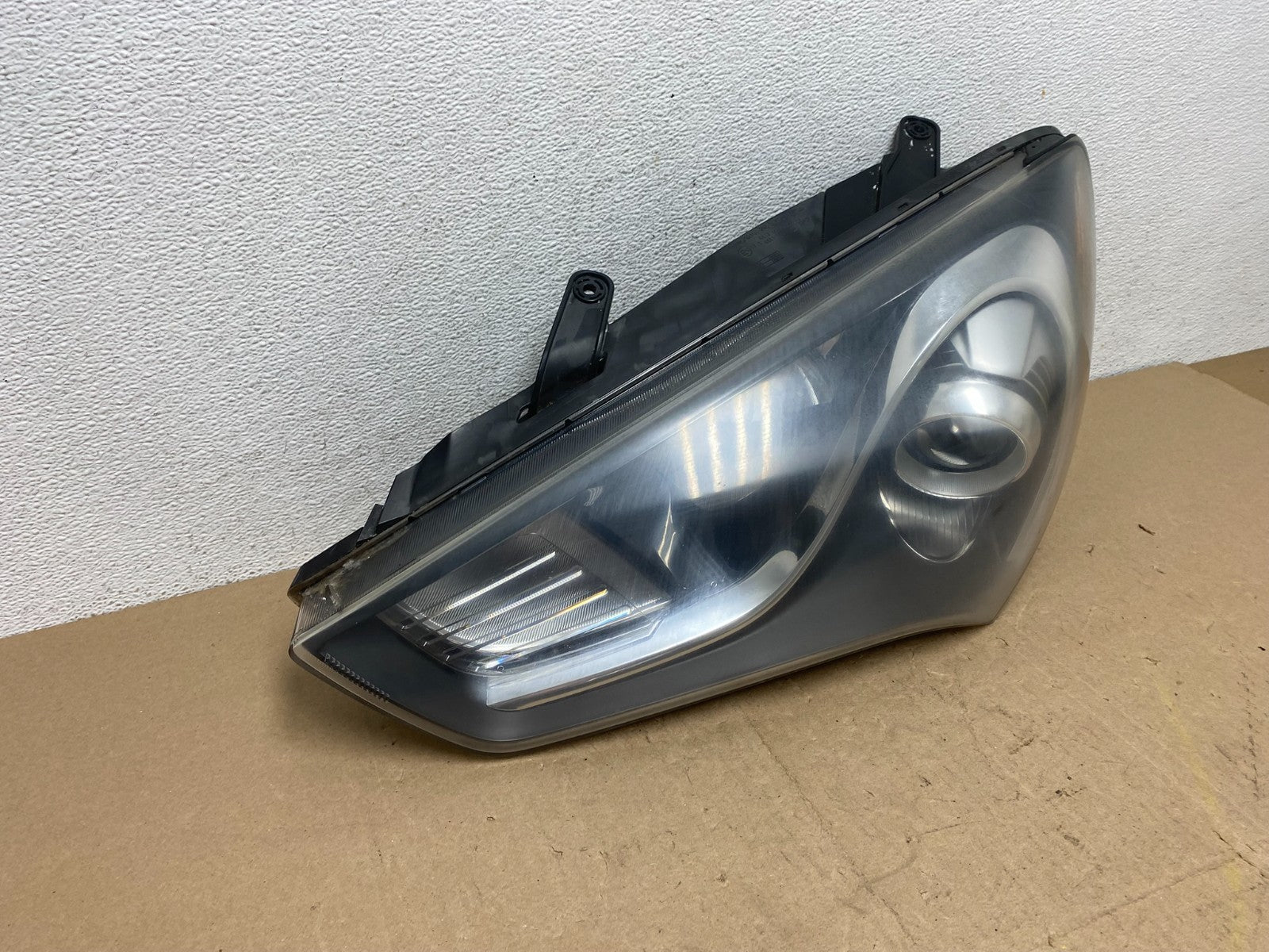 2013 - 2016 Hyundai Genesis Coupe Left Driver Halogen Headlight AE6789 DG2