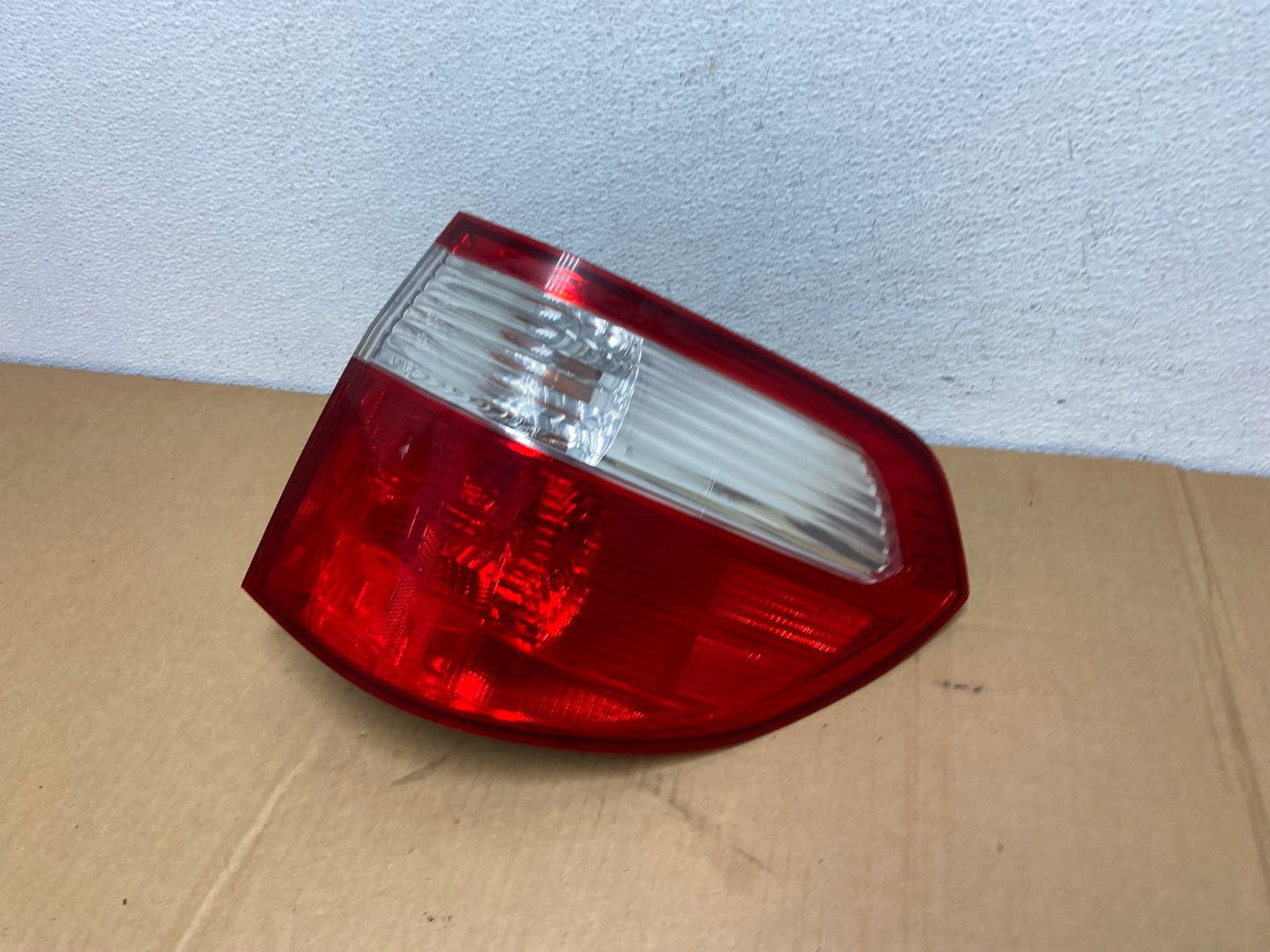 2005 2006 2007 Honda Odyssey Right Passenger RH Side Tail Light AC7455 LK1