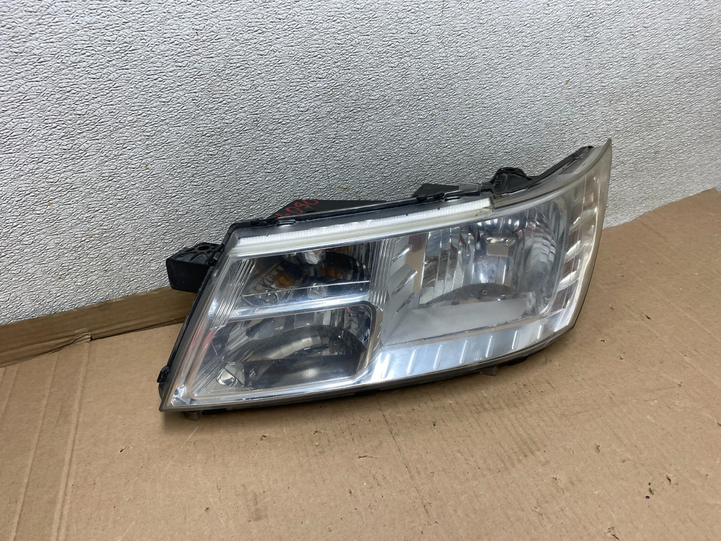 2009 to 2017 Dodge Journey Headlight Left Driver Lh Side Halogen U7089 DW2