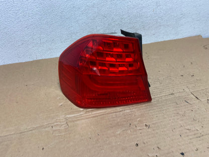 2009 2010 BMW 323i 325i 328i 335i 3 Series Left Driver Tail Light AD3978 LK0