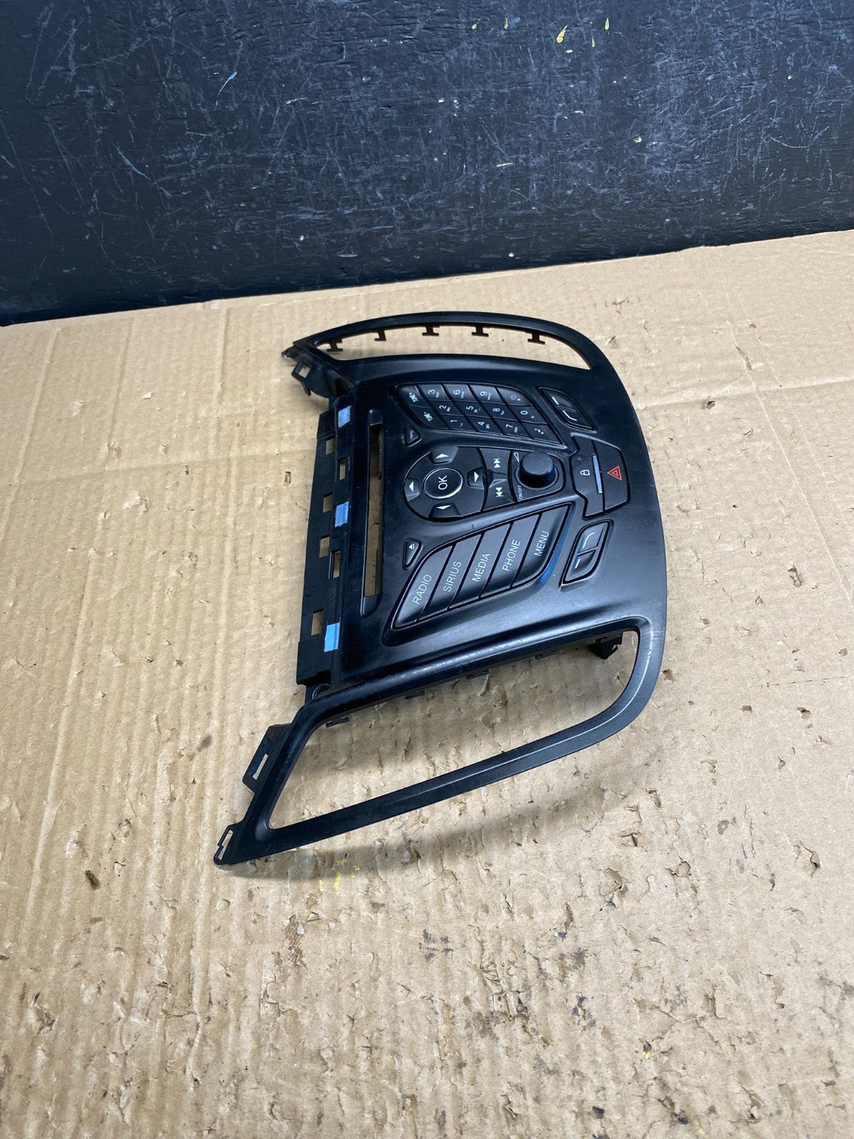 2013 2014 2015 2016 Ford Escape Dash Radio Control Panel Bezel ac9642 DG1